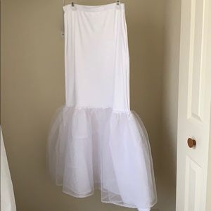 David’s bridal trumpet style slip